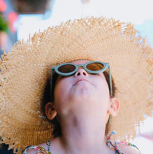 Load image into Gallery viewer, Kids sunglasses
