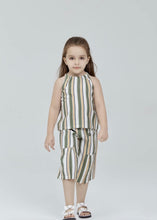 Load image into Gallery viewer, VERTICAL STRIPE CULOTTES W/ POCKETS AND BOTTON
