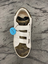 Load image into Gallery viewer, Vintage Havana Charlee Sneaker
