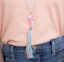 Load image into Gallery viewer, alexa necklace - kite
